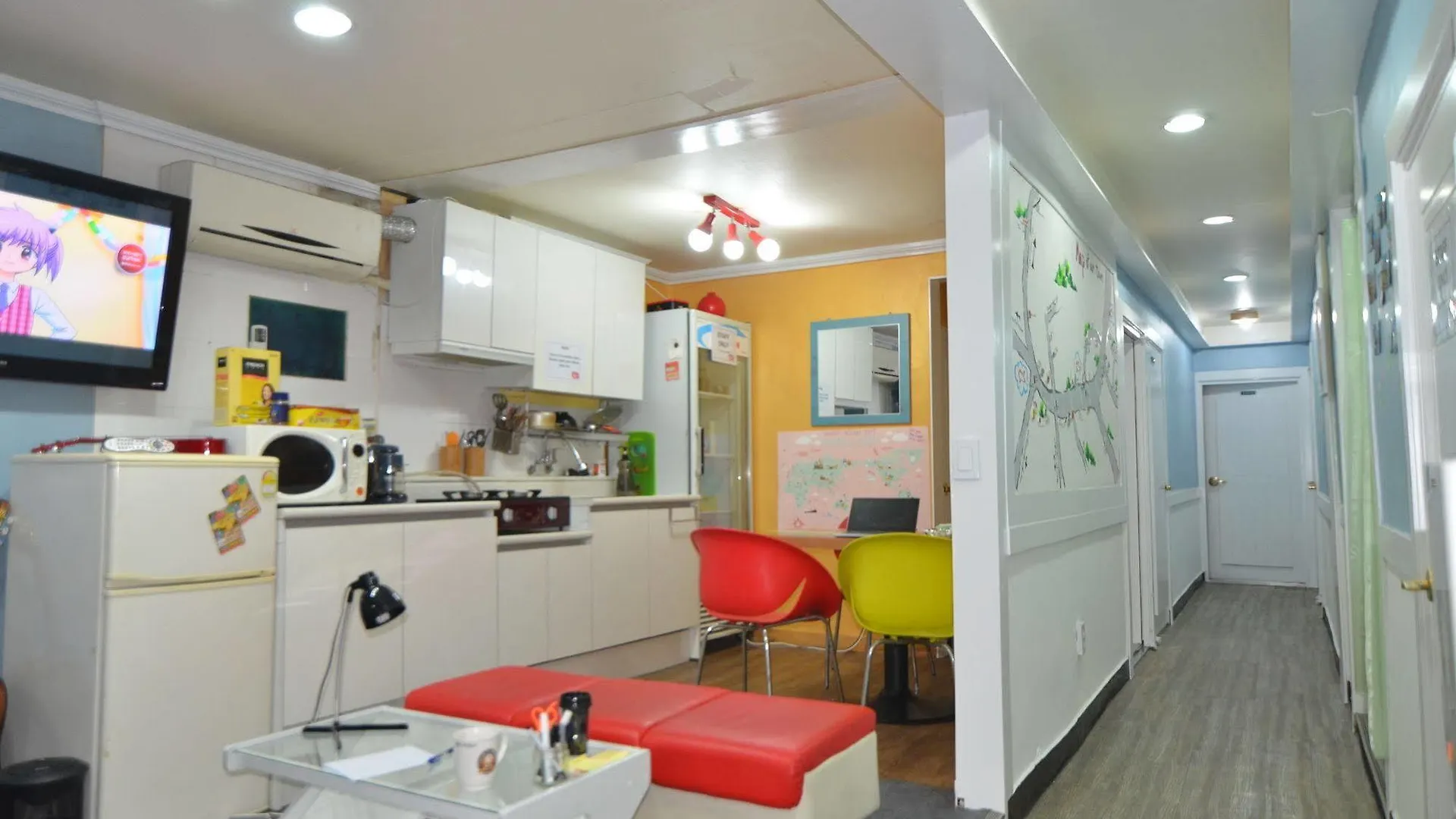Yakorea Hostel Itaewon location